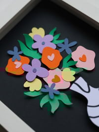 Image 1 of Papercut jarrón nº2