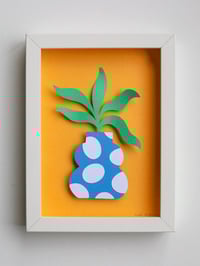 Image 2 of Papercut jarrón nº4