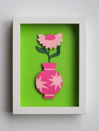 Image 2 of Papercut jarrón nº5