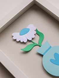 Image 1 of Papercut jarrón nº8