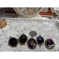 Image 1 of Set Of 5 Oval Dried Flower Pendants Antique Bronze Jewelry Making Resell