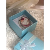 Image 6 of Handmade Silver Pendant With Dried Flowers &amp; "Thats What Friends Are For" Quote