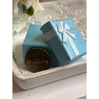 Image 2 of "Creative" Vintage-Inspired Gold-Tone Floral Brooch Real Dried Flowers