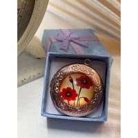 Image 6 of Rose Gold Photo Locket | Red Poppies | 25mm Circle