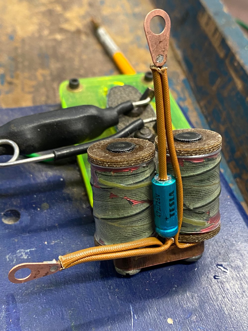 Image of 1-1/4 9 wraps, 47uf Tesla, brown hemp washers