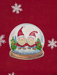 Santa gnomes snowglobe magnet 