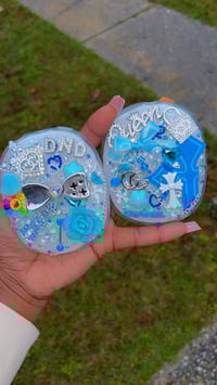 Image 4 of Icey Blue AirPod Max 