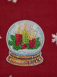 Candle snowglobe magnet 