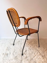 Image 4 of //ALQUILER//  SILLA VINTAGE DE FIBRA CON REPOSABRAZOS, AÑOS 50
