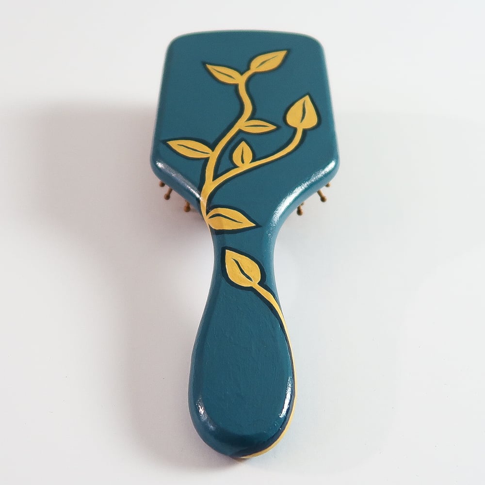 Image of Leaf Motif Bamboo Wooden Hairbrush