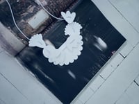 Image 4 of ogrlica p l e k s i  bela ROŽA .1 // necklace white p l e x i g l a s s FLOWER .1