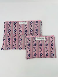 Image 4 of Duo de pochettes petit et moyen format coton indien matelassé rose et violet
