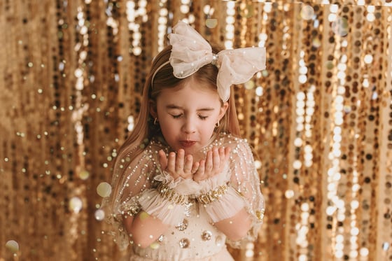 Image of 𝐆𝐥𝐢𝐭𝐭𝐞𝐫 𝐌𝐢𝐧𝐢 𝐒𝐞𝐬𝐬𝐢𝐨𝐧𝐬 