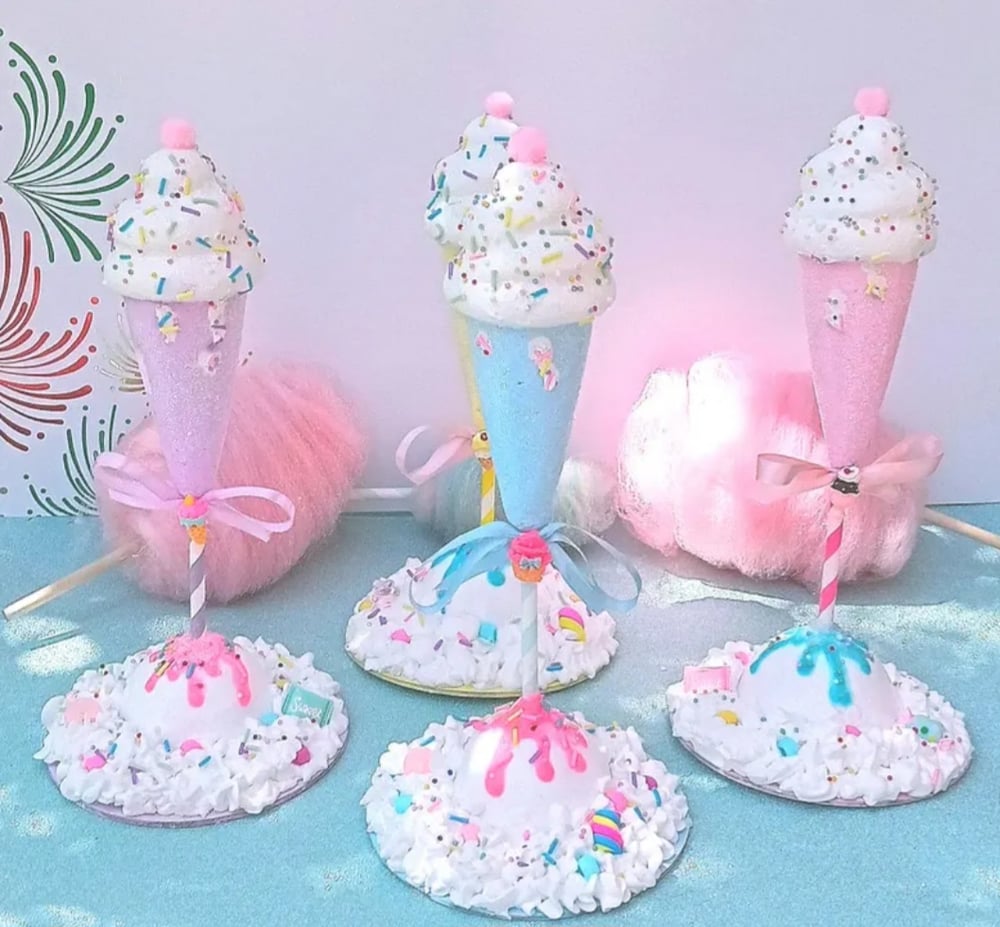 Image of Ice cream Stand Centerpieces 