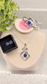 Blue Cornflower Twisted Flower