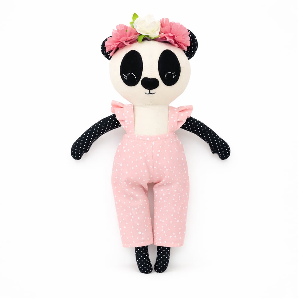 Image of e m i l i j a 🐼