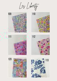 Image 20 of Pochette à passeports et billets LA VOYAGEUSE sur commande, tissu au choix