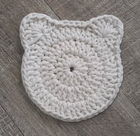 DESSOUS DE PLAT : TETE DE CHAT MACRAME