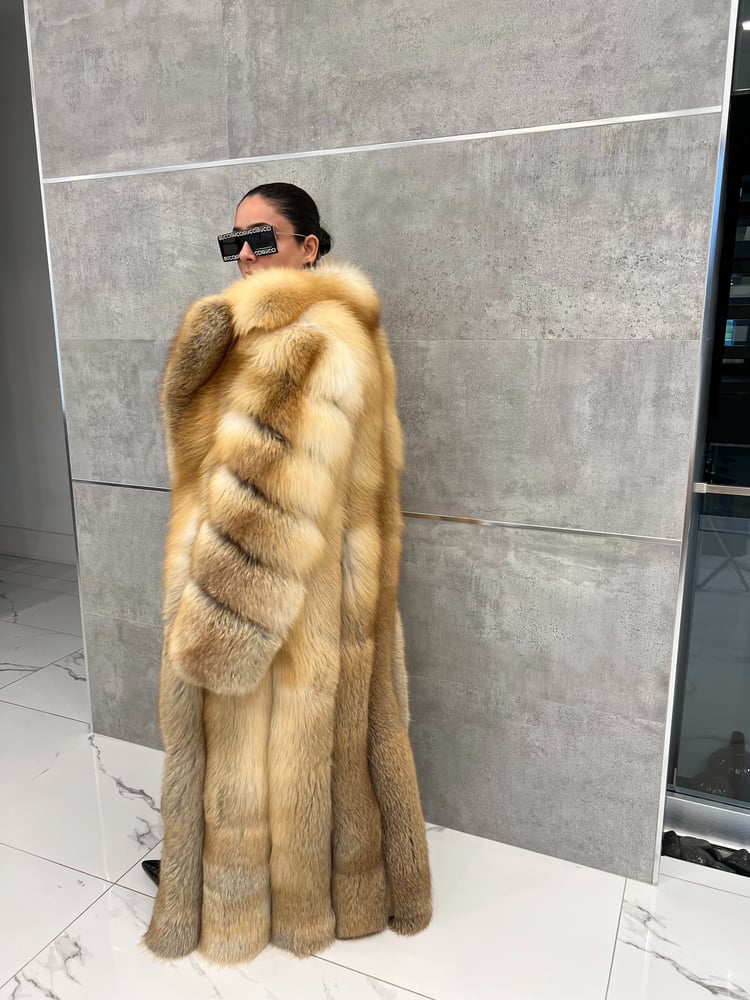 Image of SERENA 2in1 FOX COAT (floor length)