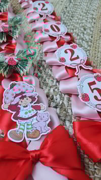 Image 3 of Custom Graduation Lei - Strawberry shortcake Graduation lei 2 colors