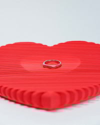 Image 2 of ❤️ Amoline – Ribbed Heart Desk & Nightstand Organizer ❤️