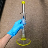 Image 2 of YELLOW OPAL > ICY WHITE SATIN & TRANSPARENT MARINA HORNET