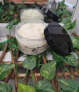 Image of Illuminating Body Silk 8oz - "Lovely Day"