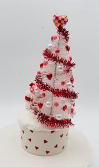 Image 7 of Valentine's Day Sweet Snowmen with Tree Decor