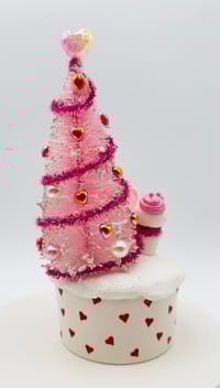 Image 12 of Valentine's Day Sweet Snowmen with Tree Decor