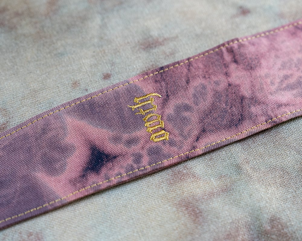 𝕲𝖔𝖑𝖉𝖊𝖓 𝕿𝖍𝖊𝖗𝖎𝖆𝖈