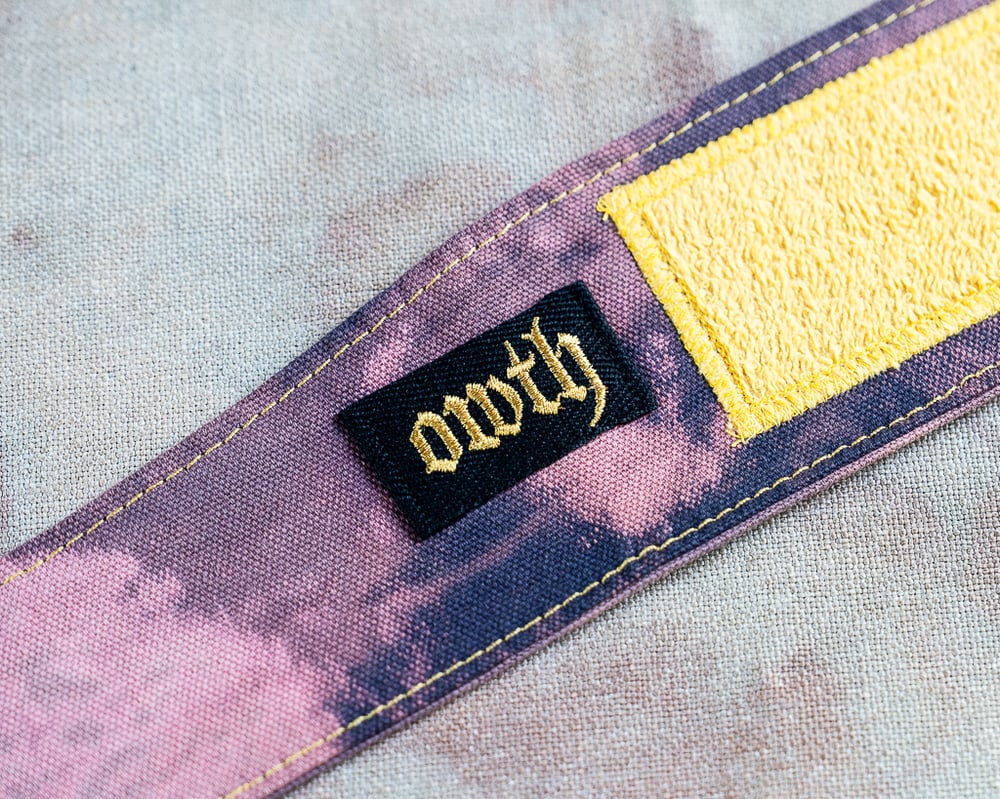 𝕲𝖔𝖑𝖉𝖊𝖓 𝕿𝖍𝖊𝖗𝖎𝖆𝖈