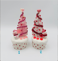 Image 1 of Valentine's Day Sweet Snowmen with Tree Decor