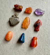 Image 3 of Amulettes en pierres anciennes C