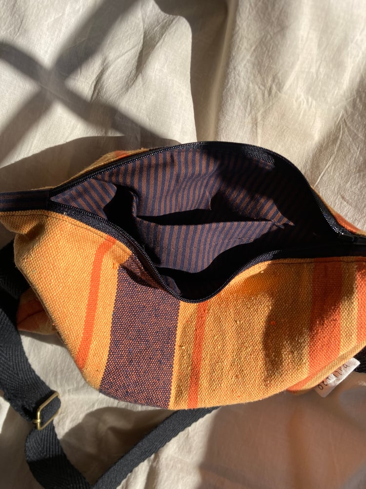 Image of Riñonera III