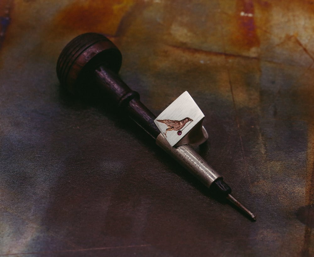 Image of Crow Signet 