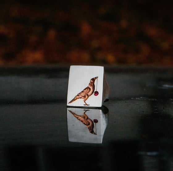 Image of Crow Signet 