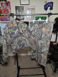 Image 1 of Mossy Oak Hunting Camoflauge Set