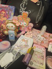 Image 4 of Juicy Couture Meets Hello Kitty Bundle 