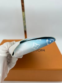 Image 6 of Louis Vuitton By The Pool Kirigami Medium