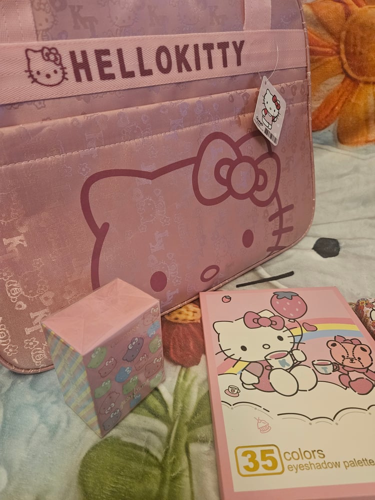 Image of Hello Kitty Pink Travel Bag Bundle 