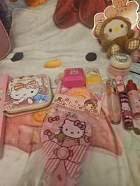 Image 3 of Hello Kitty Pink Travel Bag Bundle 
