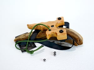 Image of Wooden Slingshot made of Oak, The Twister, Wood Catapult, Right hand pull