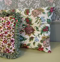 Image 2 of Coussin Henriette 