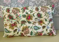 Image 4 of Coussin Henriette 