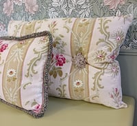 Image 7 of Coussin Suzanne 