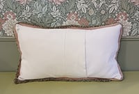 Image 6 of Coussin Léonie 
