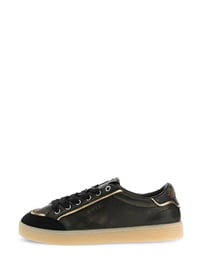 Image 4 of SNEAKER GASTADA NEGRA GUESS