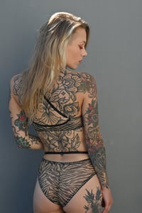 Image 1 of Mesh Panty Zebra