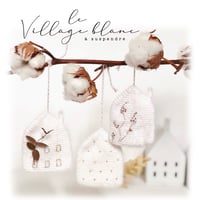 Image 1 of LE VILLAGE BLANC à SUSPENDRE Patron crochet
