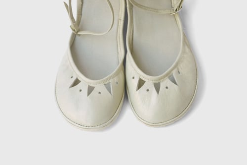 Image of Kali in Ivory - 42EU